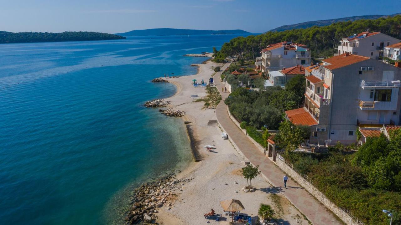 Apartments Marko Trogir Exterior photo