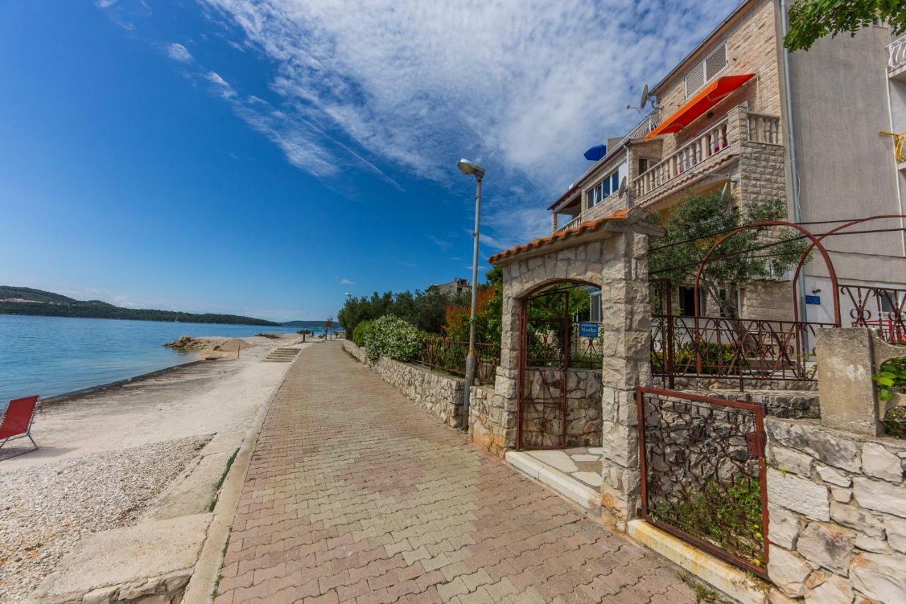 Apartments Marko Trogir Exterior photo